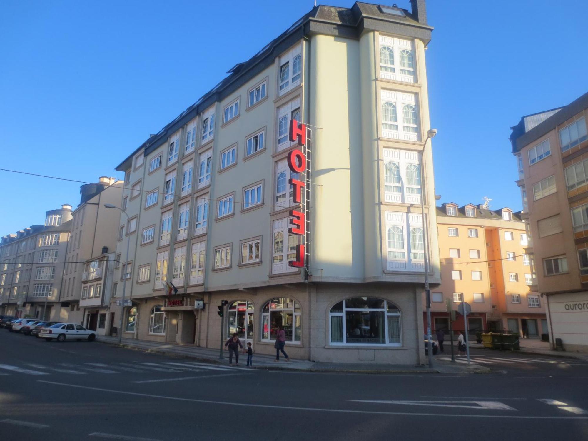 Hospedium Hotel La Marina Costa Da Morte Сее Екстериор снимка