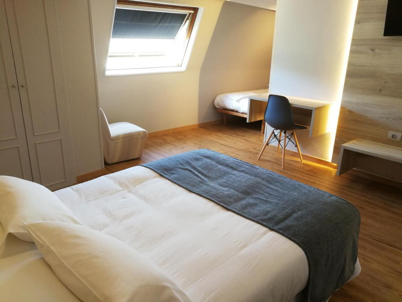 Hospedium Hotel La Marina Costa Da Morte Сее Екстериор снимка