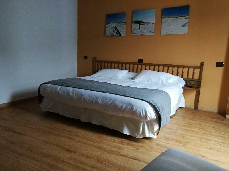 Hospedium Hotel La Marina Costa Da Morte Сее Екстериор снимка